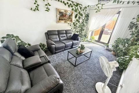 3 bedroom end of terrace house for sale, Hawthorn Avenue, Thornaby, Stockton-on-Tees, Durham, TS17 8NE