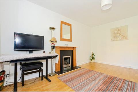 Longstone Avenue, London, NW10