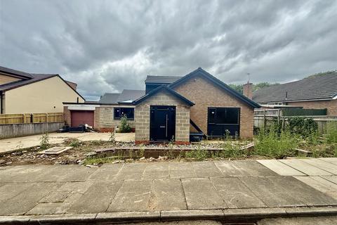 5 bedroom detached bungalow for sale, St. Giles Close, Darlington