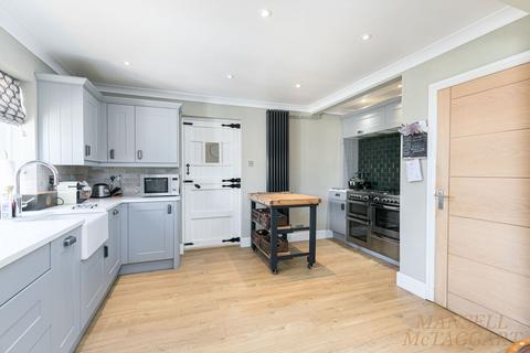 4 bedroom detached house for sale, Hammerwood Road, East Grinstead RH19