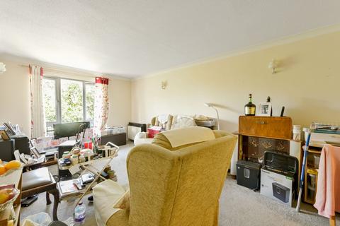 1 bedroom flat for sale, Walker Close, Ealing, London, W7