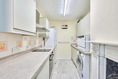 1 bedroom retirement property for sale, Farmadine House, Saffron Walden
