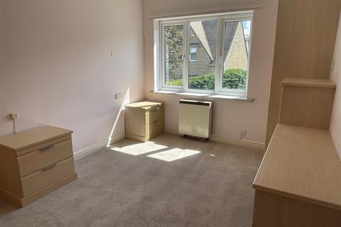 2 bedroom flat for sale, Pegasus Court, Bourton-On-The-Water, Cheltenham