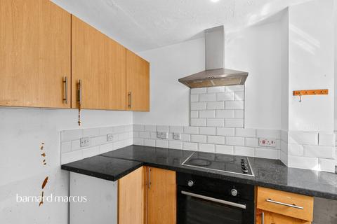 2 bedroom terraced house for sale, Amblecote Meadows, London