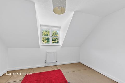 2 bedroom terraced house for sale, Amblecote Meadows, London