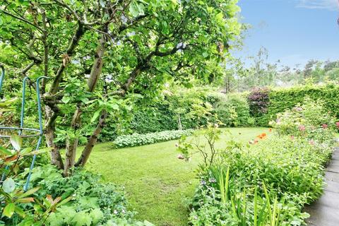 4 bedroom bungalow for sale, Dalmahoy, Usworth, Washington, NE37
