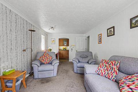 2 bedroom apartment for sale, Barkers Court, Sittingbourne, Kent, ME10 1LW