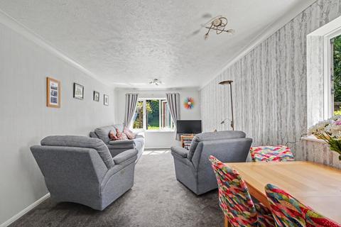 2 bedroom apartment for sale, Barkers Court, Sittingbourne, Kent, ME10 1LW