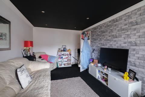 2 bedroom flat for sale, Lentran Street, Glasgow G34