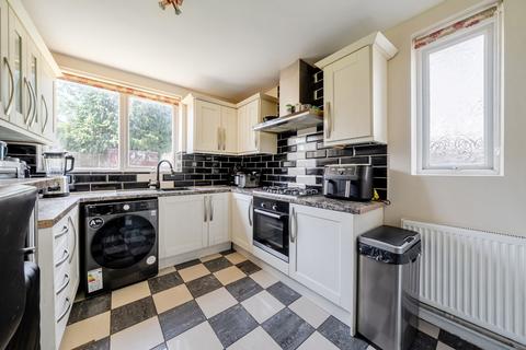 3 bedroom semi-detached house for sale, Restons Crescent, London
