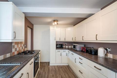 3 bedroom semi-detached house for sale, Chessington Avenue, Bexleyheath, DA7