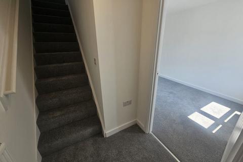 3 bedroom detached house to rent, Oak Road, Garden City, Deeside, Flintshire, CH5