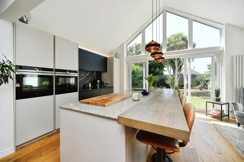 5 bedroom bungalow for sale, Edith Avenue, PEACEHAVEN, East Sussex, BN10