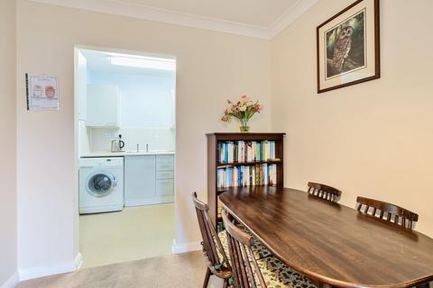 2 bedroom flat for sale, Adams Way, Alton, Hampshire, GU34
