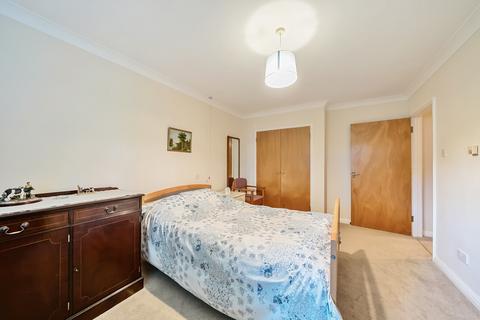 2 bedroom flat for sale, Adams Way, Alton, Hampshire, GU34