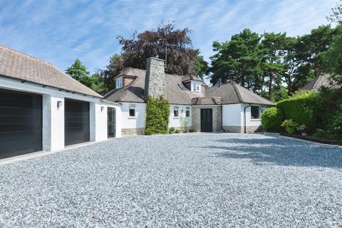 4 bedroom detached bungalow for sale, Cresta Gardens, West Parley, Ferndown