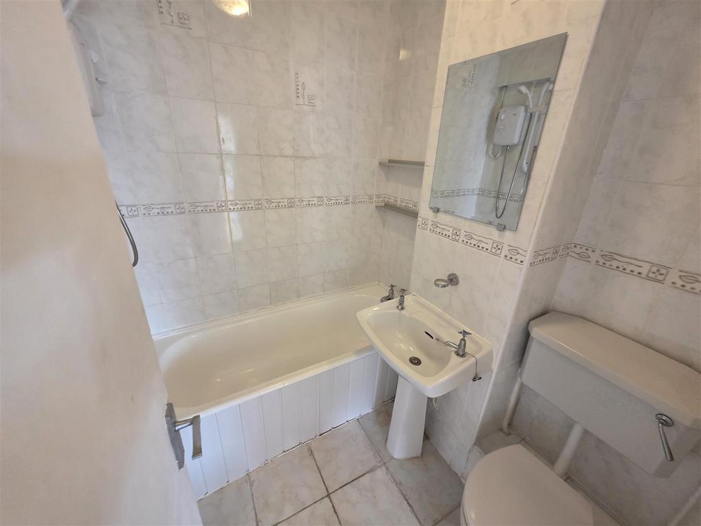 Apartment in Liverpool - More