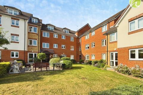 1 bedroom flat for sale, Crammavill Street, Collier Court Crammavill Street, RM16