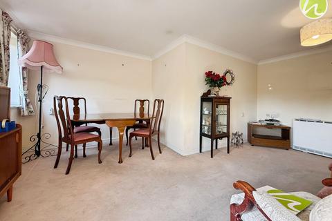 1 bedroom flat for sale, Crammavill Street, Collier Court Crammavill Street, RM16