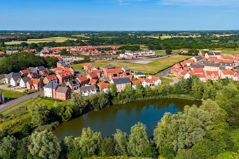 4 bedroom end of terrace house for sale, Kingfisher Mead, Wymondham
