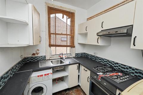2 bedroom maisonette for sale, Church Hill Road, London