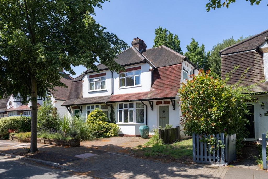 House in London, Widmore Green, Widmore