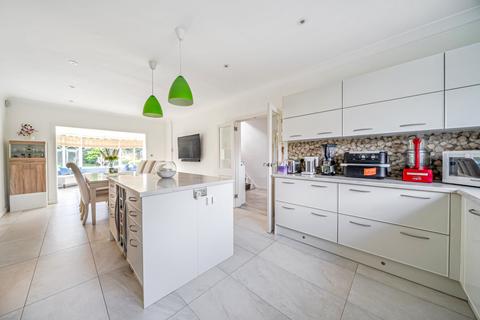 4 bedroom detached house for sale, Barfield Road, Bromley, BR1