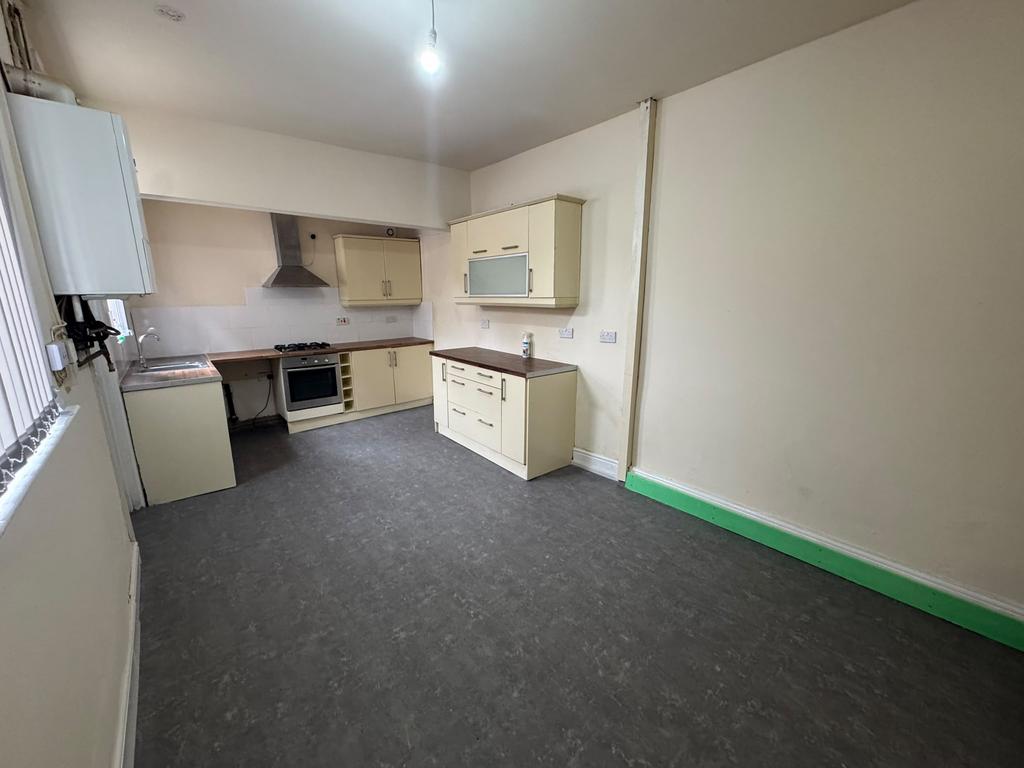 Faraday Avenue, Manchester M8 - View 4