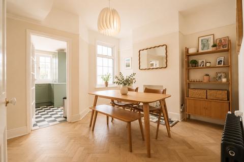 2 bedroom terraced house for sale, Haywood Road, Bromley BR2