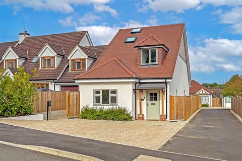 4 bedroom detached house for sale, Highfield Road, Sandridge, St. Albans