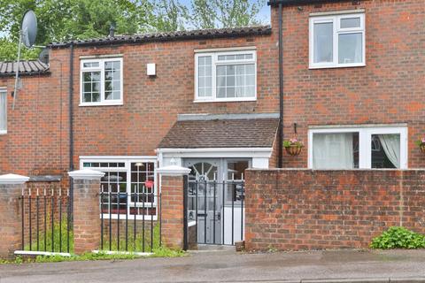 3 bedroom terraced house for sale, Turnmill Avenue, Springfield, Milton Keynes