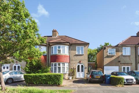 Hawthorn Drive, Harrow