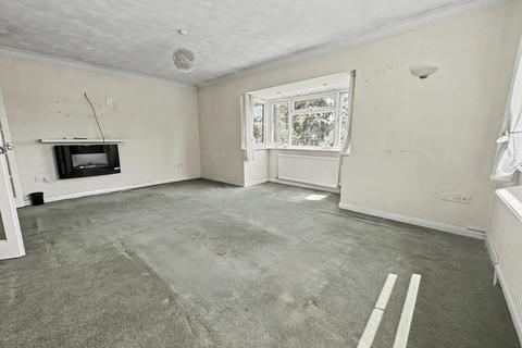 2 bedroom flat for sale, Ferndown