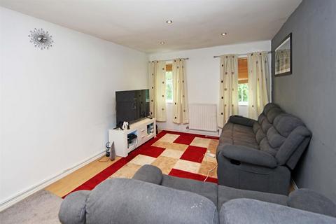 2 bedroom flat for sale, Blacksmiths Drive, Ketley Bank, Telford