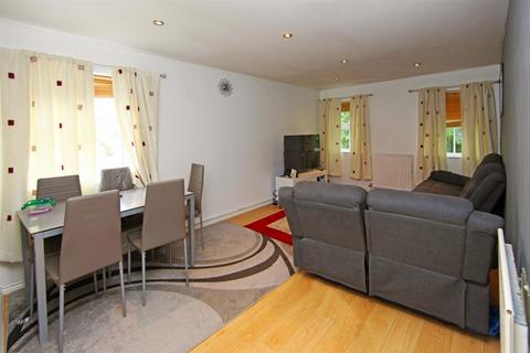 2 bedroom flat for sale, Blacksmiths Drive, Ketley Bank, Telford
