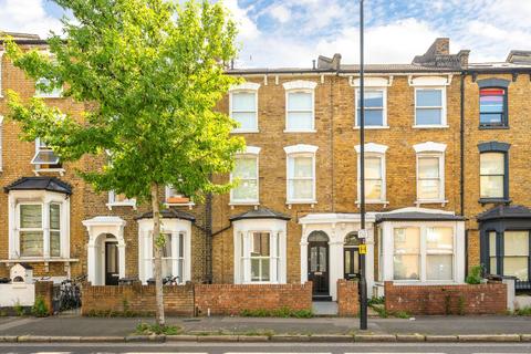 Cricketfield Road, London E5