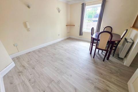 2 bedroom retirement property to rent, Redcotts Lane, WIMBORNE, BH21