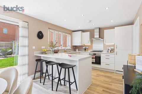 undefined, Palmer Place, Finchampstead, RG40
