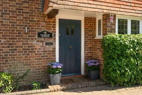 5 bedroom detached house for sale – pohled 2
