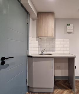 1 bedroom in a house share to rent, Lime Avenue, West Drayton, UB7
