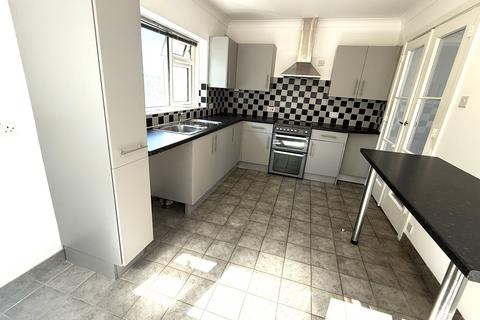 2 bedroom flat for sale, Guest Avenue, Poole BH12