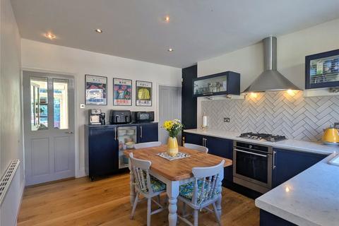 3 bedroom terraced house for sale, West View, Yeadon, Leeds, West Yorkshire