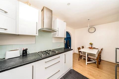 3 bedroom house for sale, Westdean Avenue, London SE12
