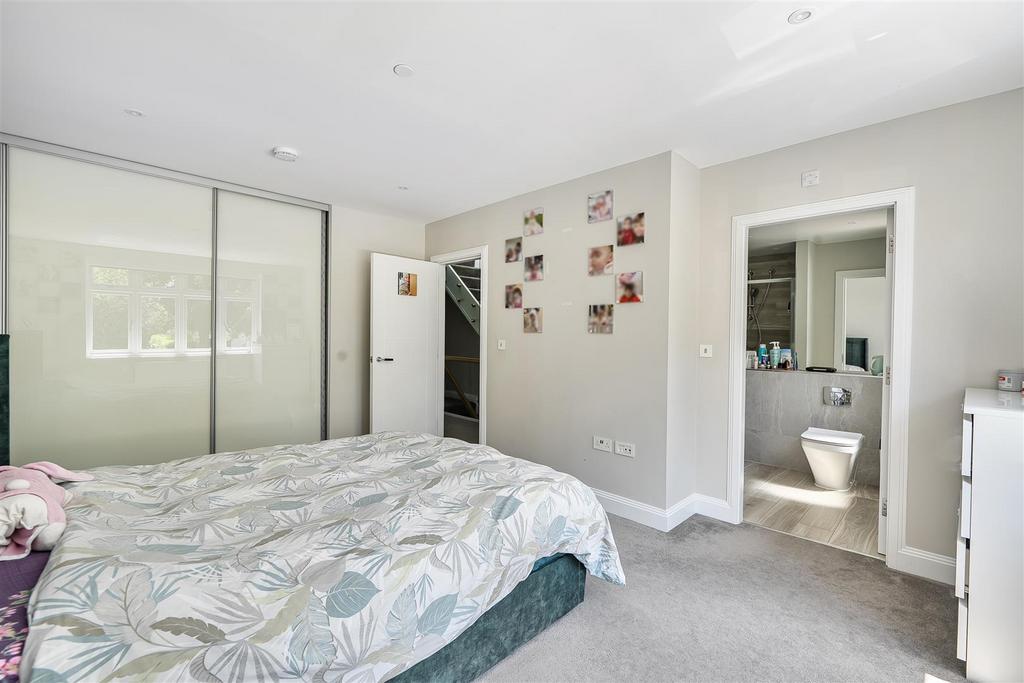 En suite bedroom, en suite