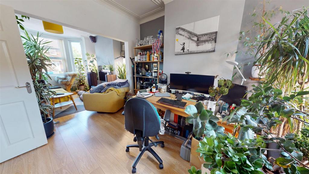 House in Salford, Greater Manchester - More