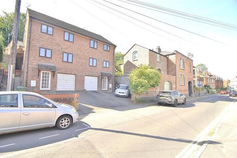 undefined, Lansdown, Stroud, Gloucestershire, GL5
