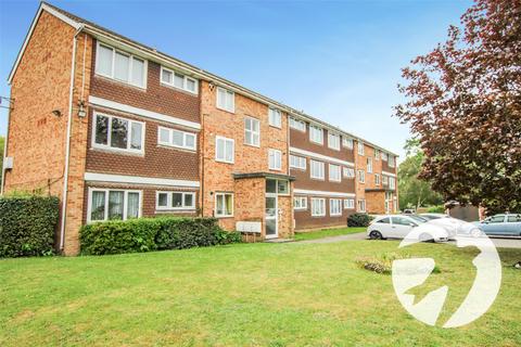 2 bedroom flat for sale, Woodington Close, London, SE9