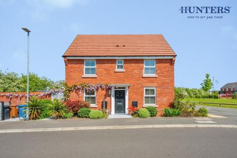 3 bedroom semi-detached house for sale, Wakelin Way, Lichfield
