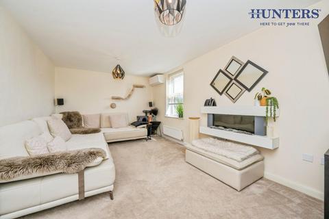 3 bedroom semi-detached house for sale, Wakelin Way, Lichfield