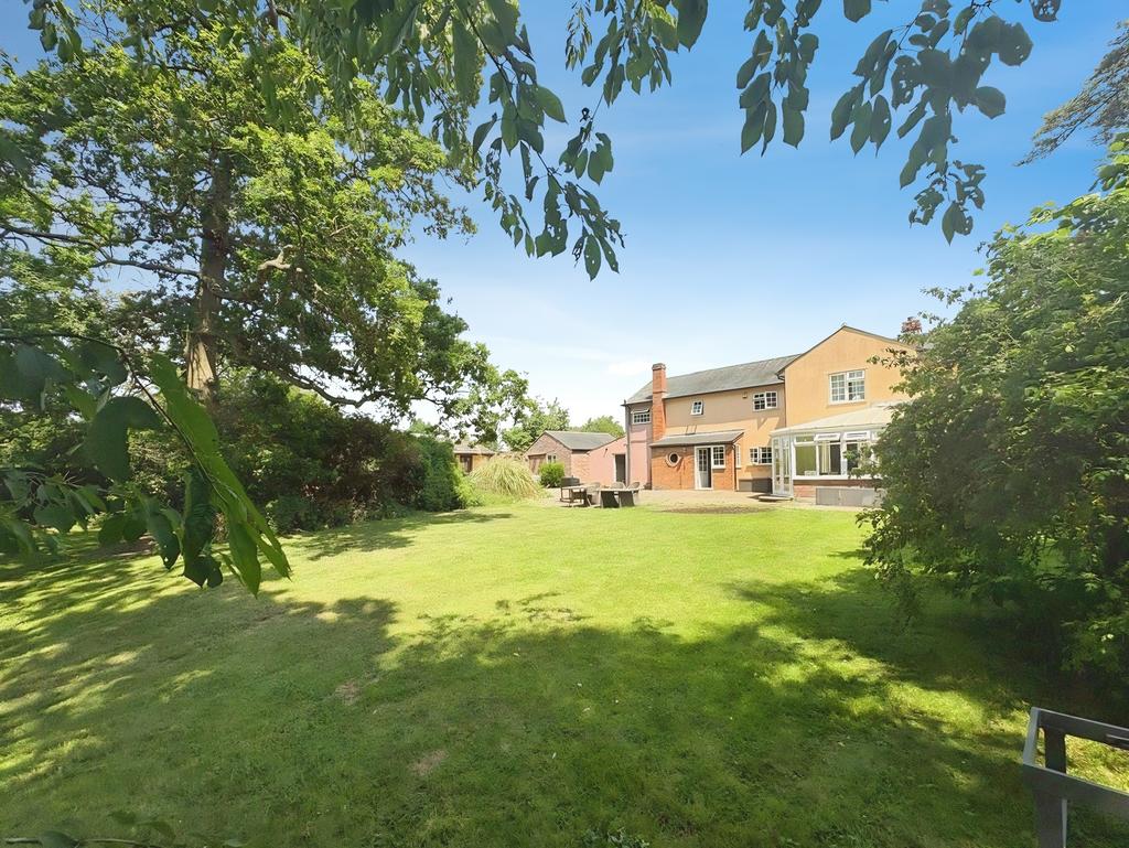 5 bedroom property to rent